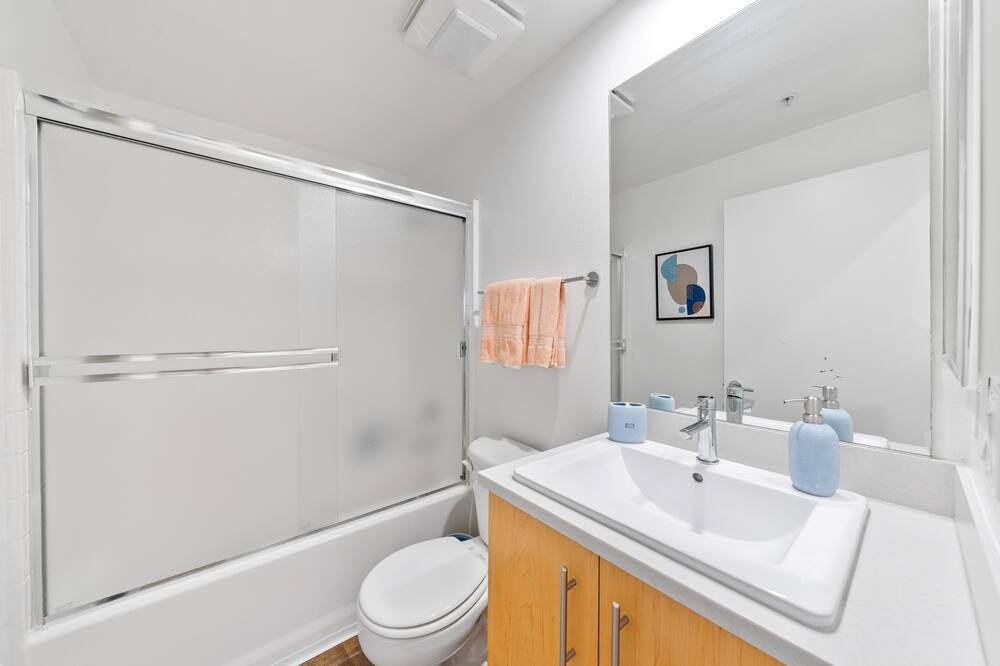Photo of Bathroom in Silver Strand
