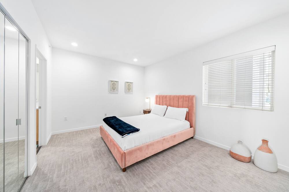 Photo of Bedroom in Silver Strand