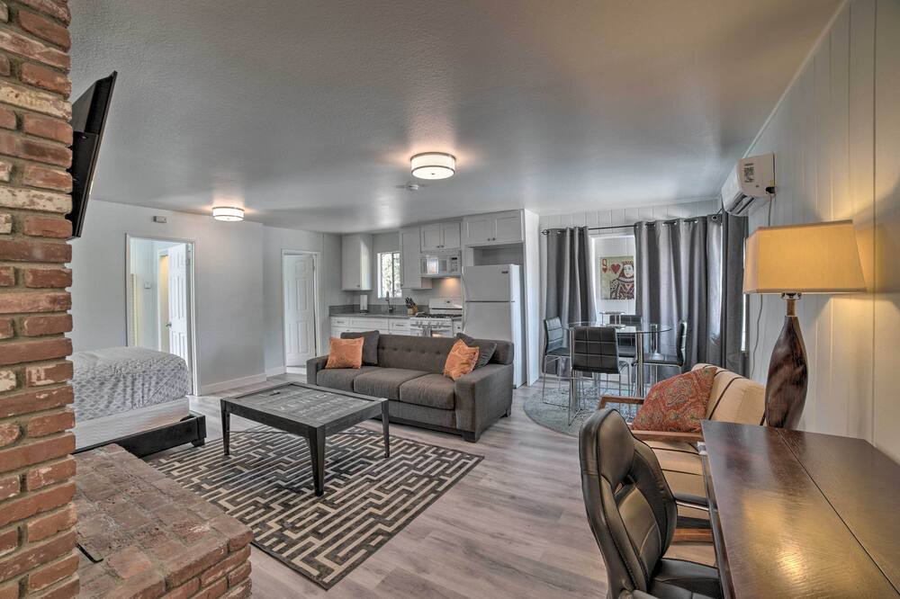 Photo of Bedroom in Corona