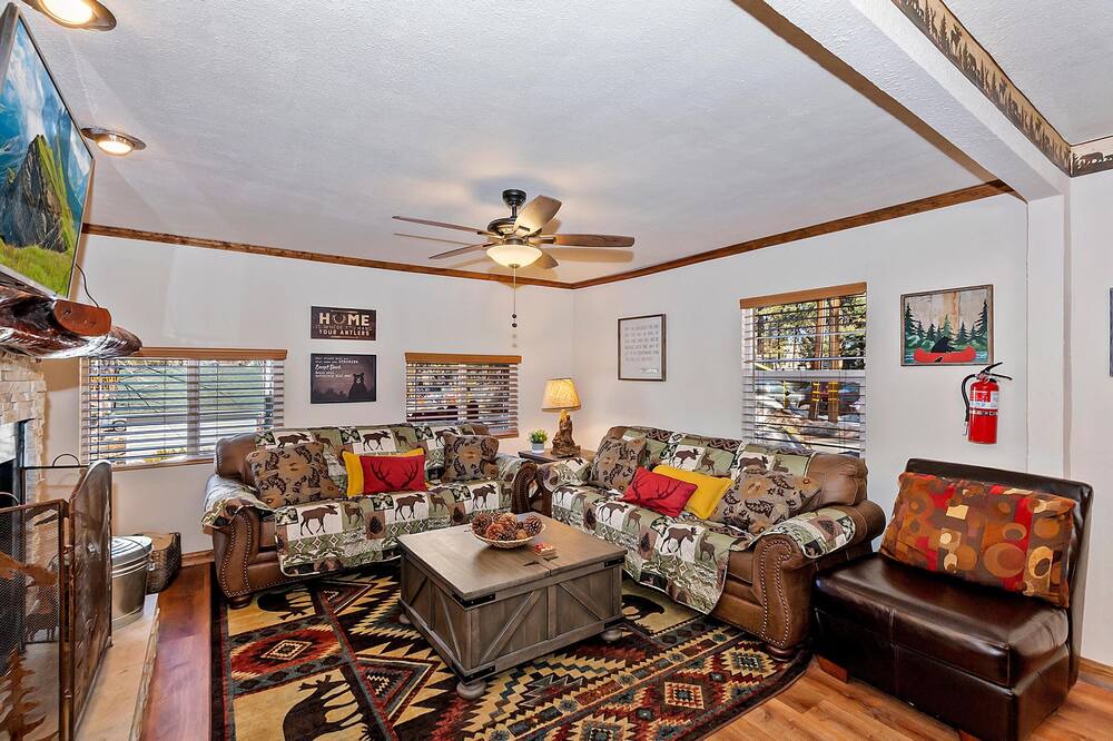 Photo of Livingroom in Boulder Bay