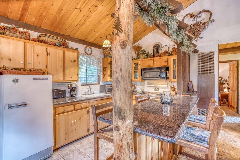 Photo of Kitchen in Upper Moonridge