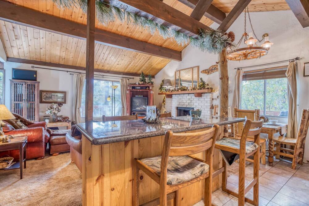 Photo of Kitchen in Upper Moonridge