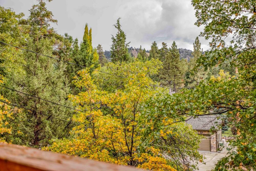 Photo of Outdoor in Upper Moonridge