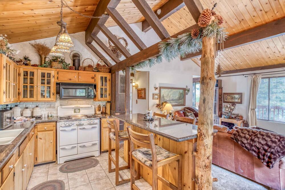 Photo of Kitchen in Upper Moonridge