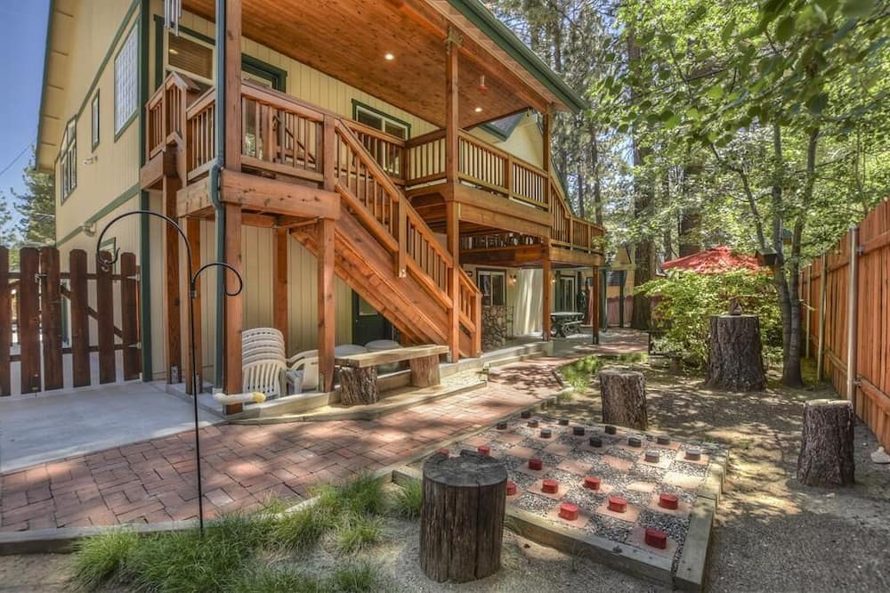 Photo of Patio Balcony in Summit Estates