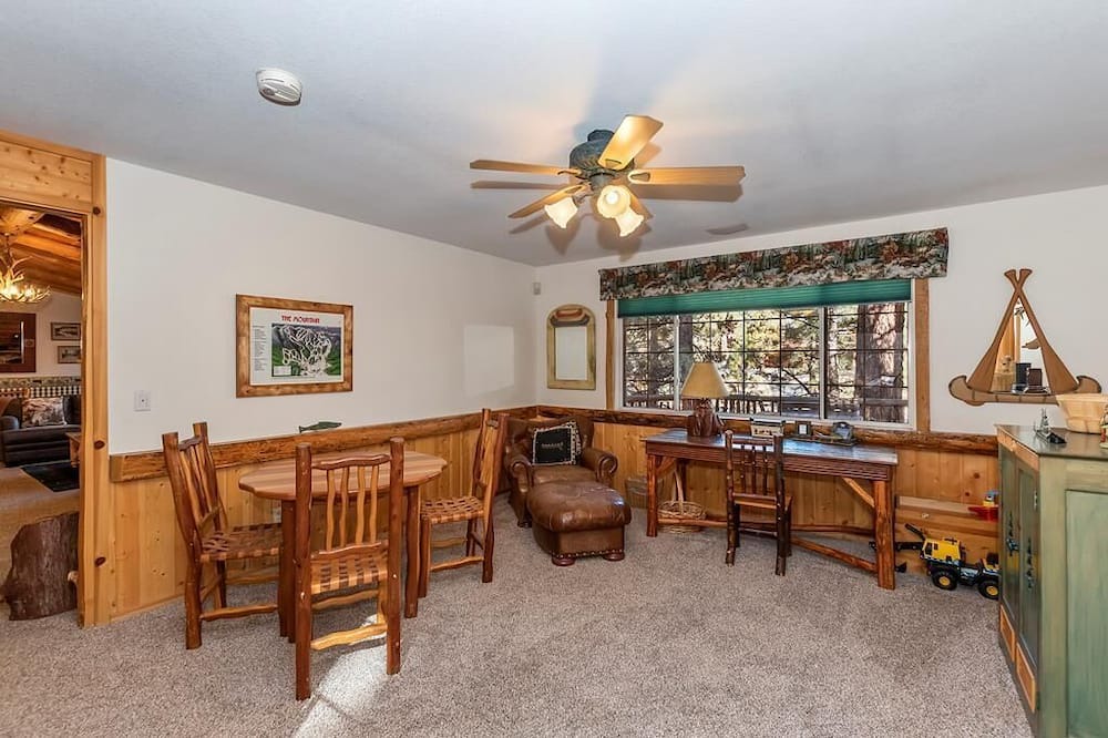 Photo of Kitchen in Eagle Mountain Estates