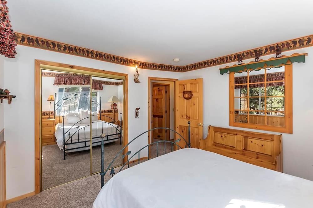 Photo of Bedroom in Eagle Mountain Estates