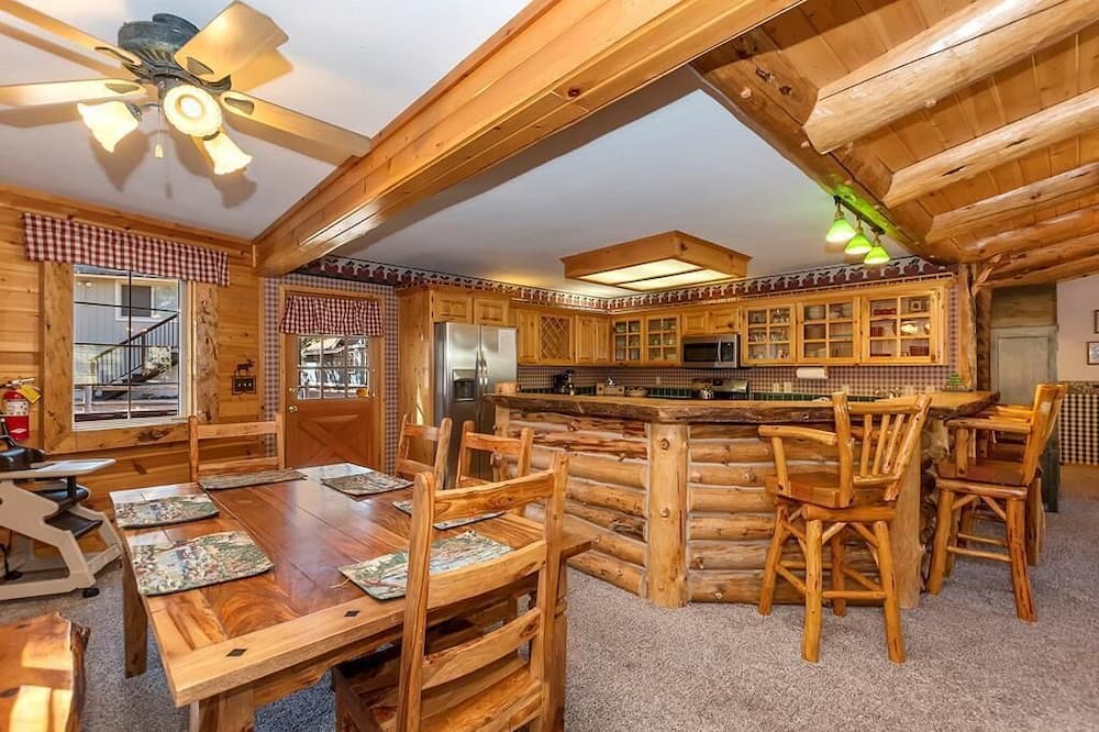 Photo of Kitchen in Eagle Mountain Estates