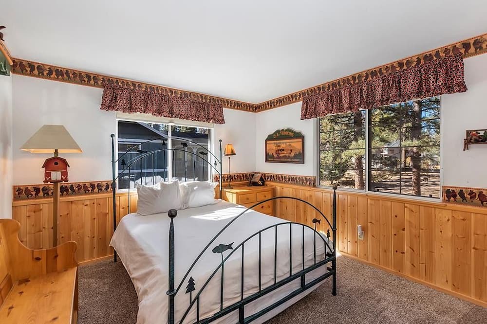 Photo of Bedroom in Eagle Mountain Estates