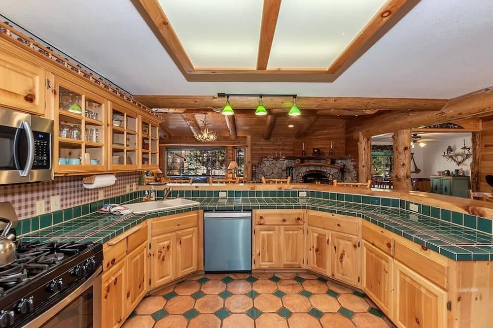 Photo of Kitchen in Eagle Mountain Estates