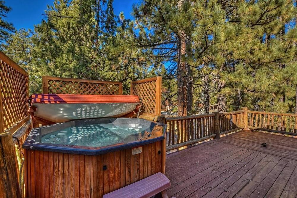 Photo of Outdoor in Eagle Mountain Estates
