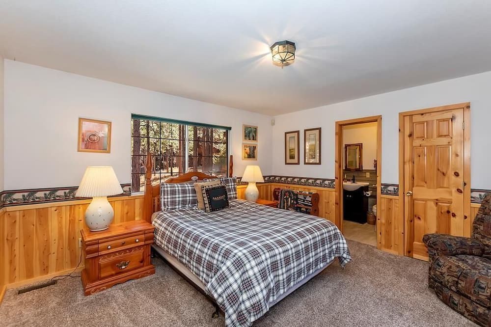 Photo of Bedroom in Eagle Mountain Estates