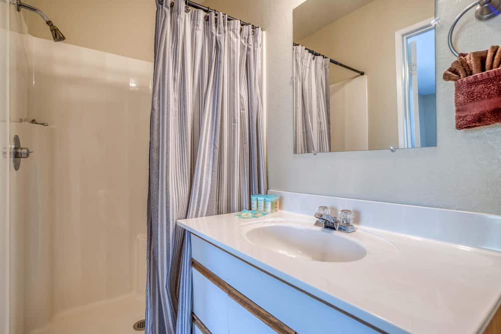 Photo of Bathroom in Fox Farm