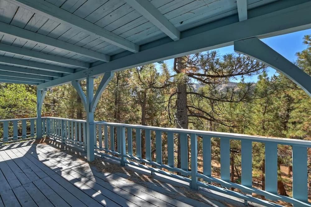 Photo of Outdoor in Upper Moonridge
