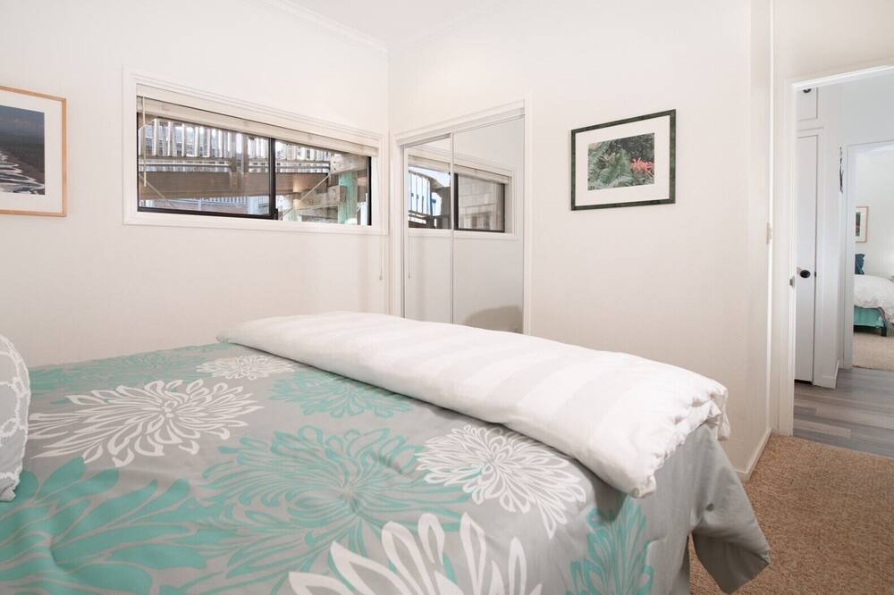 Photo of Bedroom in La Selva Beach