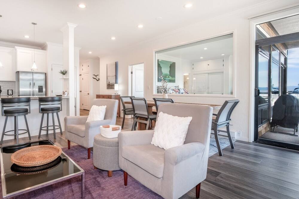 Photo of Livingroom in La Selva Beach