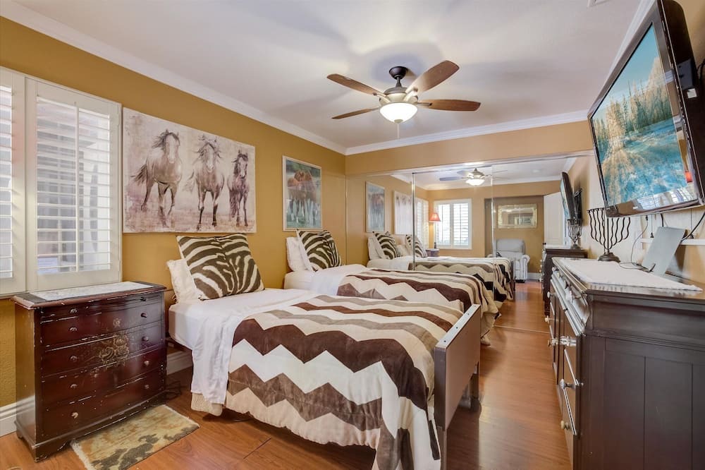 Photo of Bedroom in Anaheim Hills