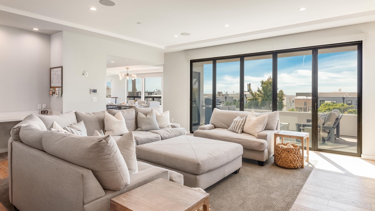 Photo of Livingroom in Hermosa Beach