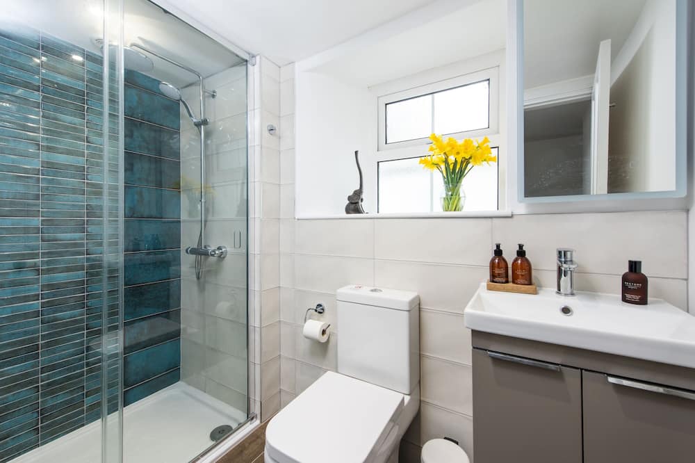 Photo of Bathroom in Little Petherick