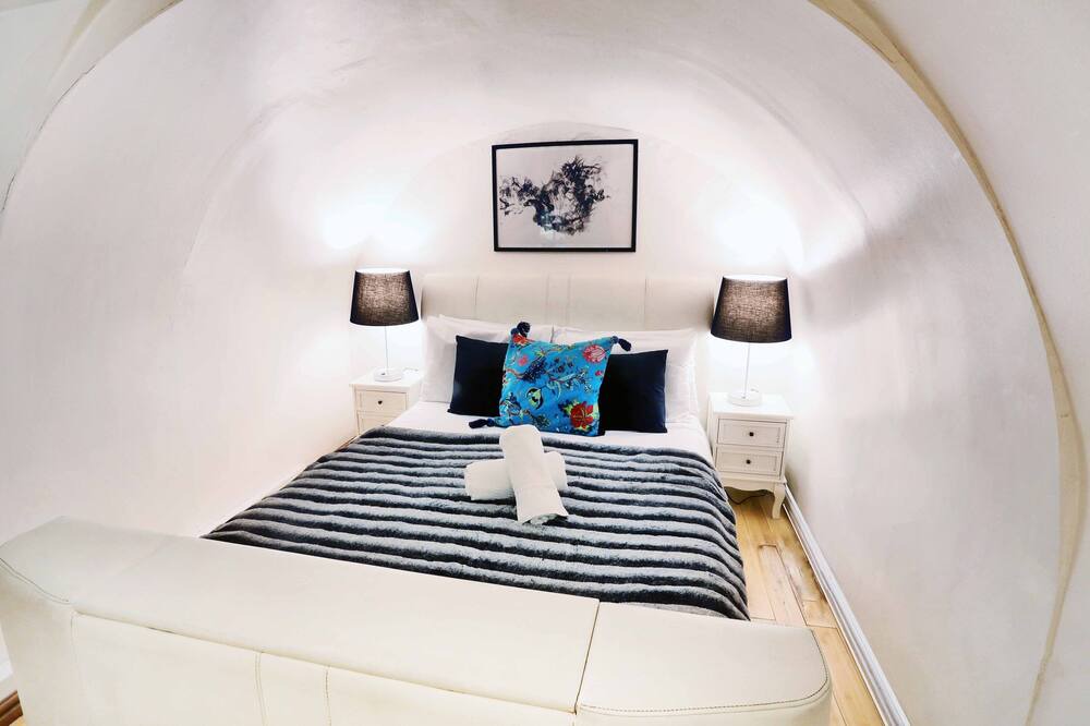 Photo of Bedroom in Chinatown
