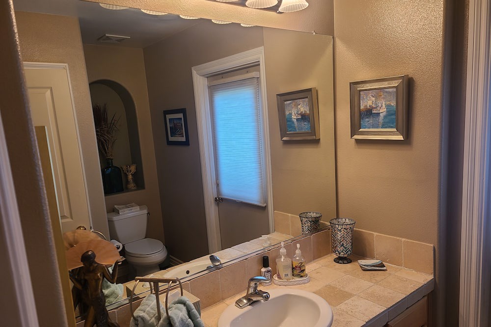 Photo of Bathroom in Goleta