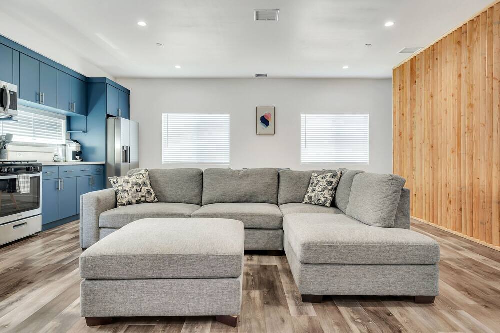 Photo of Livingroom in Montebello