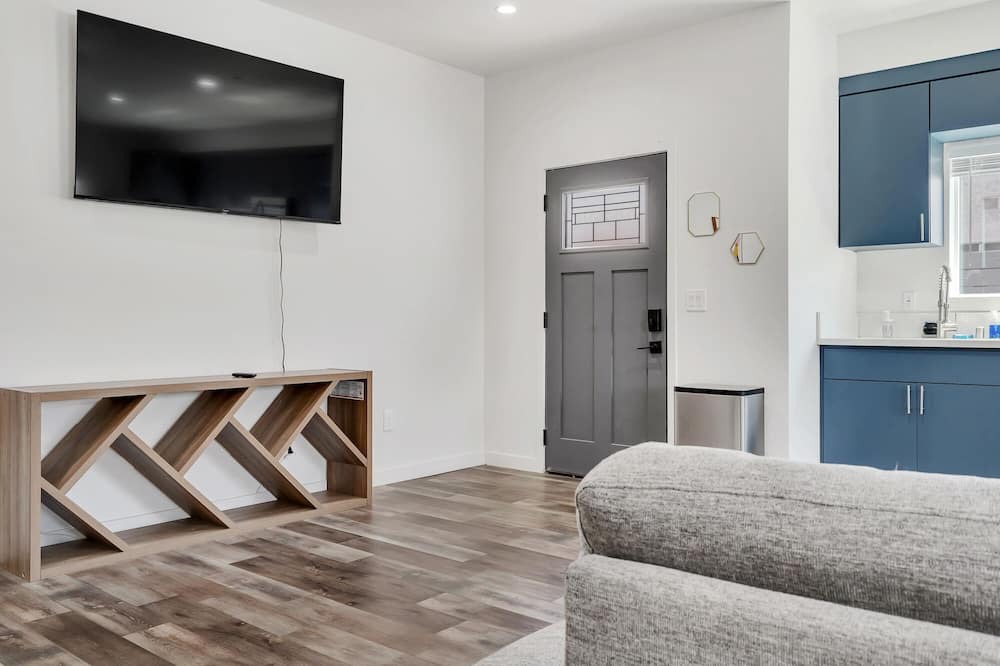 Photo of Bedroom in Montebello