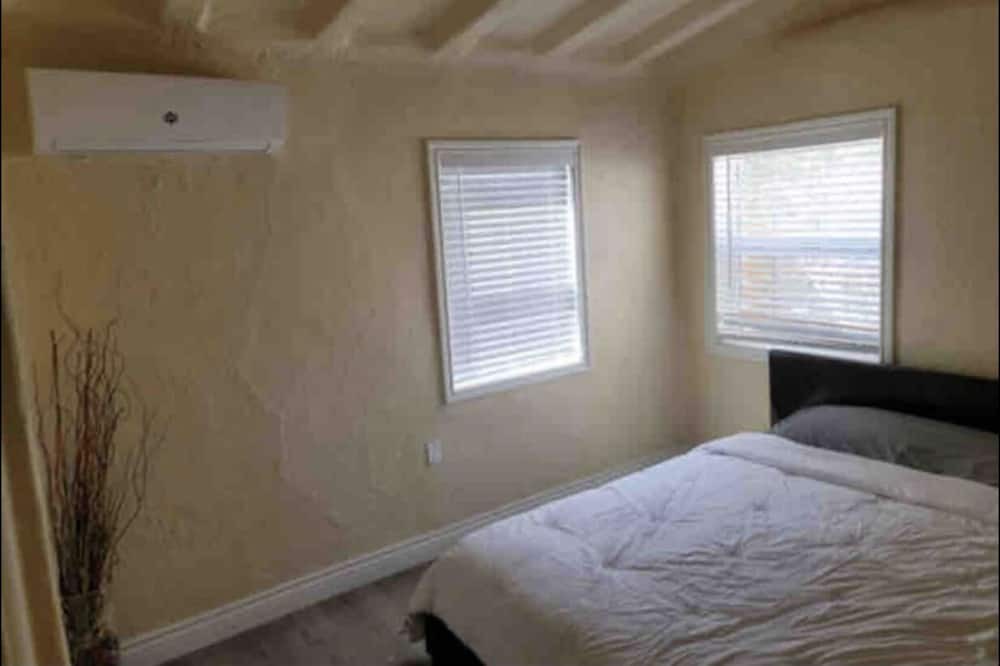 Photo of Bedroom in Chino