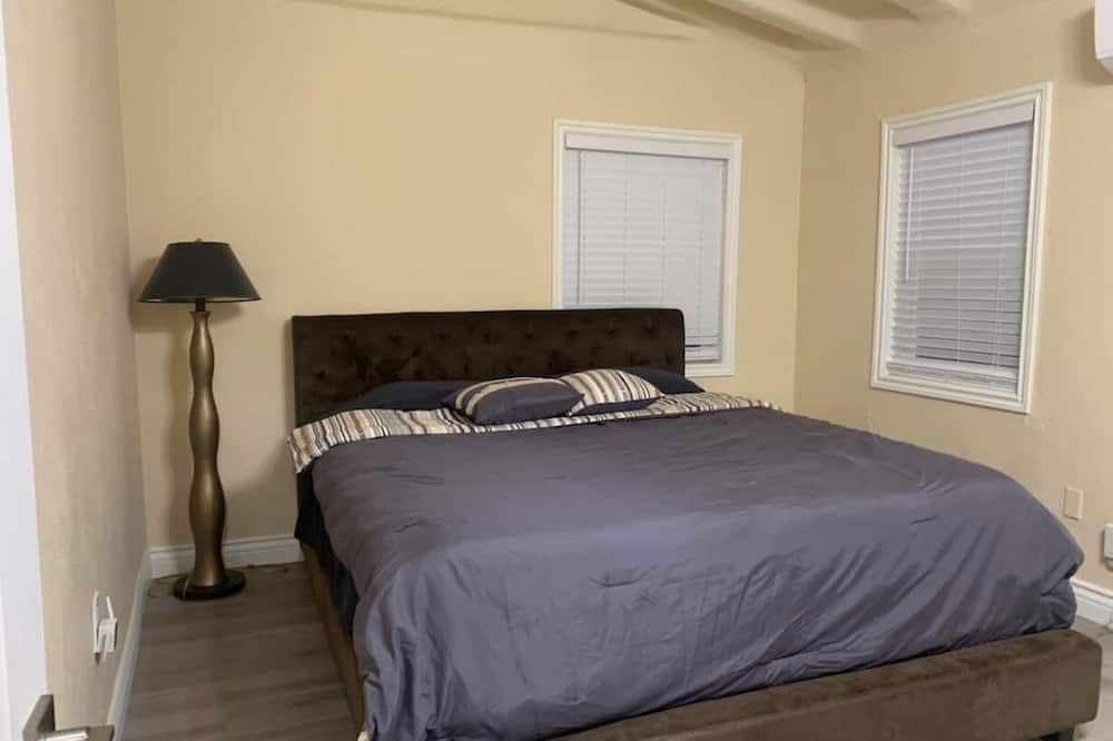 Photo of Bedroom in Chino