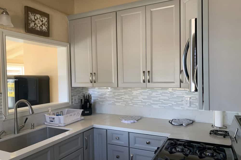 Photo of Kitchen in Chino