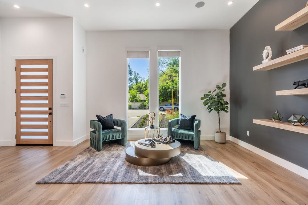 Photo of Livingroom in Valley Village
