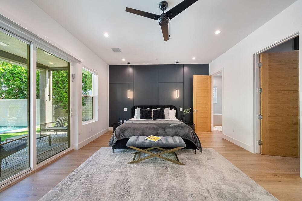 Photo of Bedroom in Valley Village