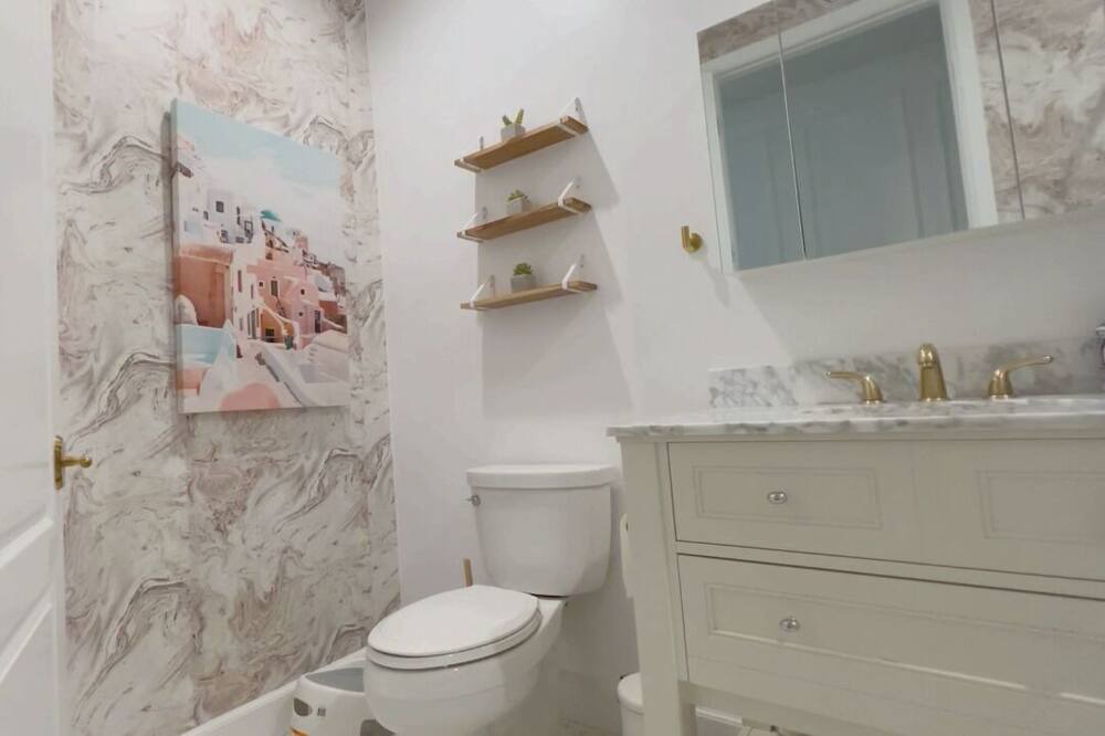 Photo of Bathroom in Hermosa Beach
