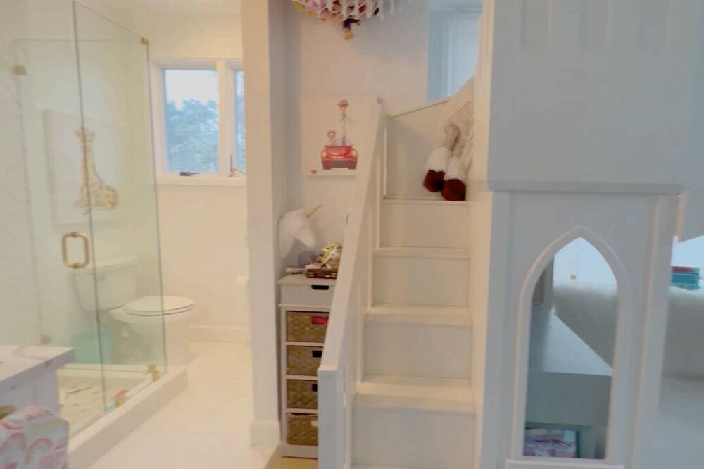 Photo of Bedroom in Hermosa Beach
