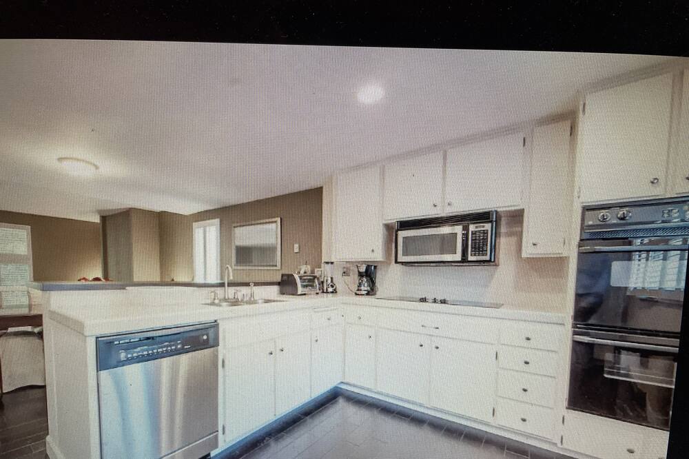 Photo of Kitchen in Hermosa Beach