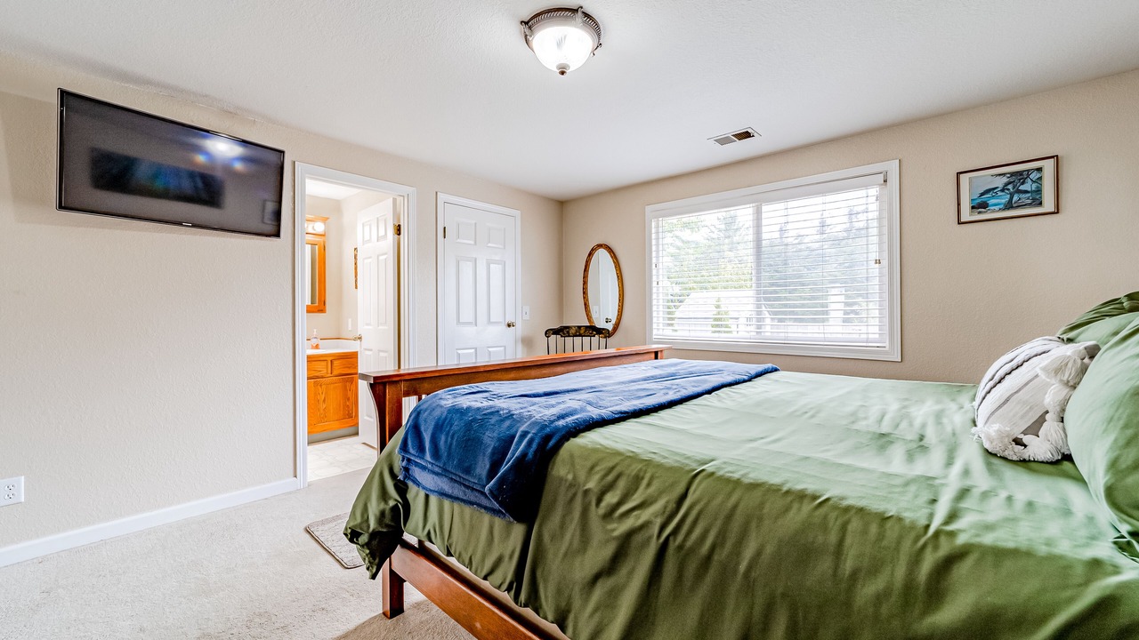 Photo of Bedroom in McKinleyville