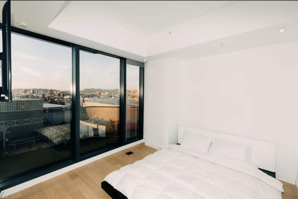 Photo of Bedroom in Los Angeles