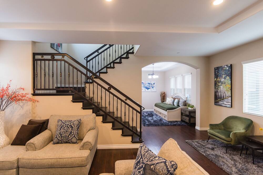 Photo of Livingroom in Garden Grove