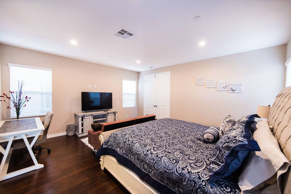 Photo of Bedroom in Garden Grove
