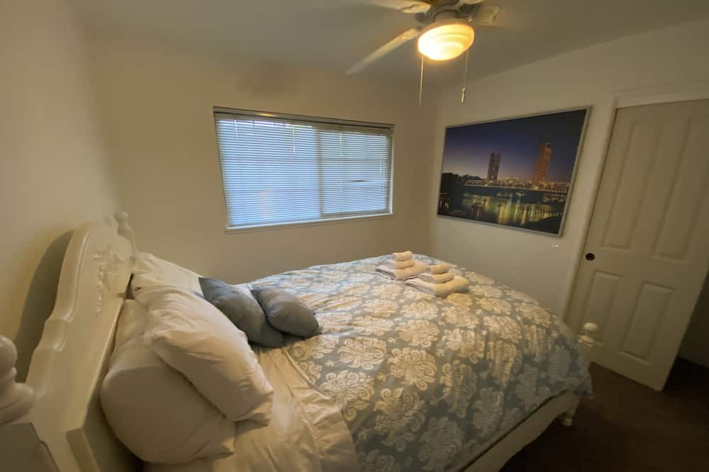 Photo of Bedroom in Citrus Heights