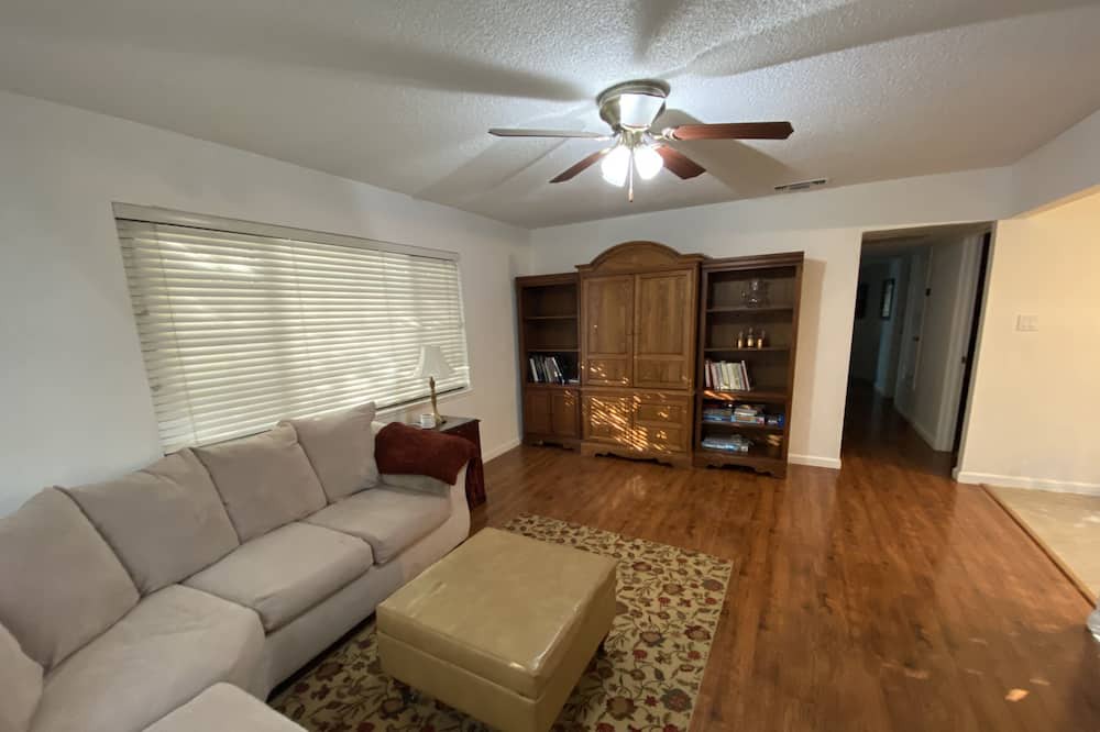 Photo of Livingroom in Citrus Heights