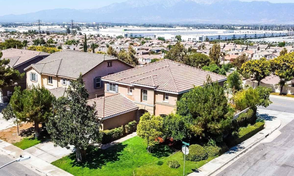 Photo of Outdoor in Southridge Village