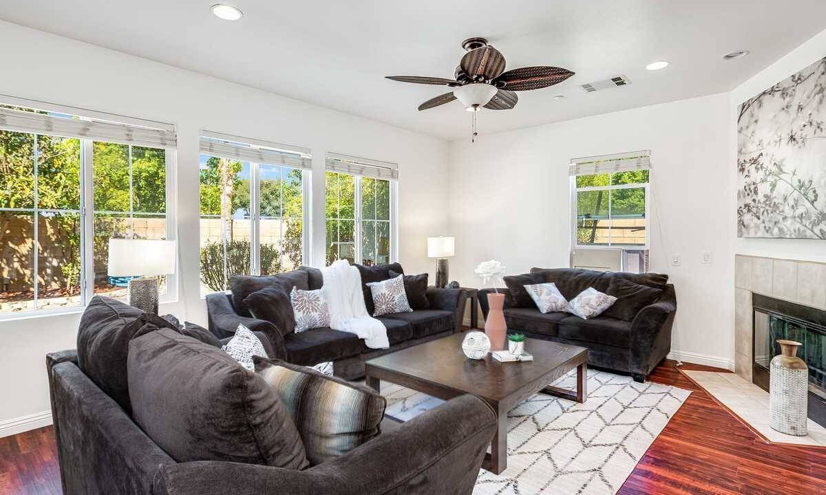 Photo of Livingroom in Southridge Village