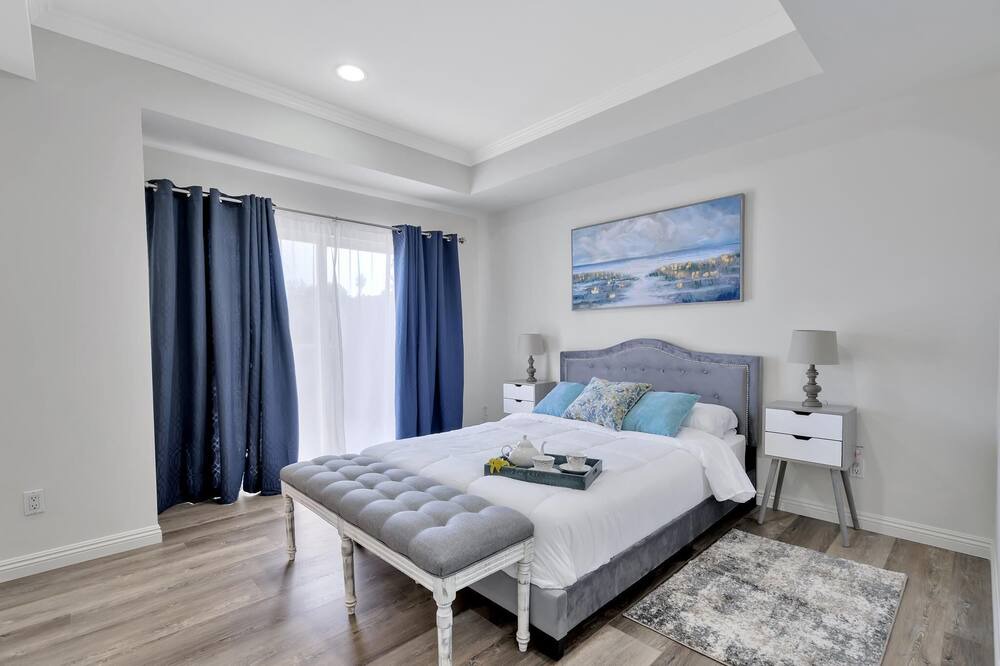 Photo of Bedroom in Pico Rivera