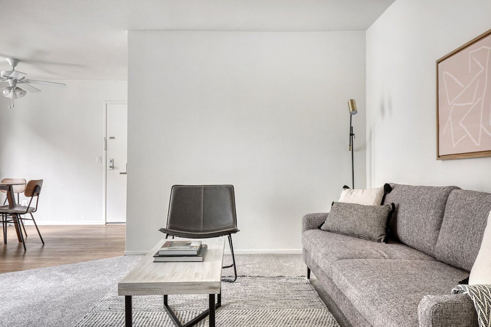 Photo of Livingroom in Los Feliz