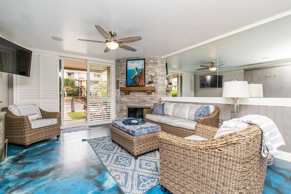 Photo of Livingroom in Townsite