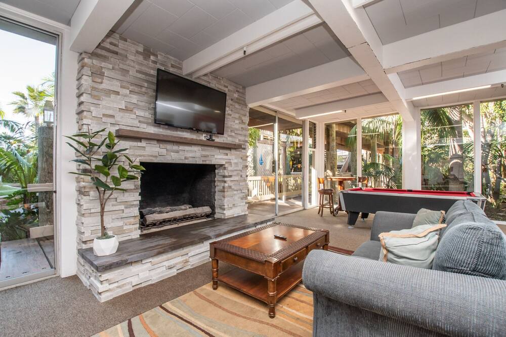 Photo of Livingroom in Townsite