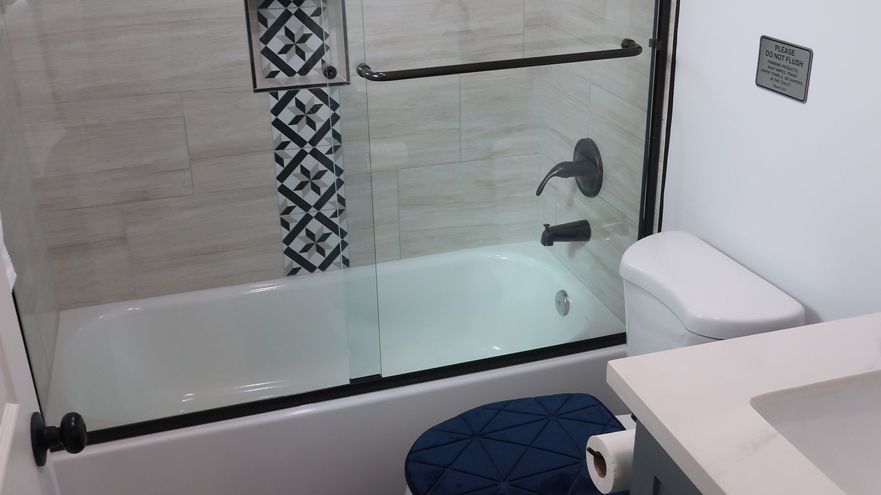 Photo of Bathroom in Harbor Gateway North