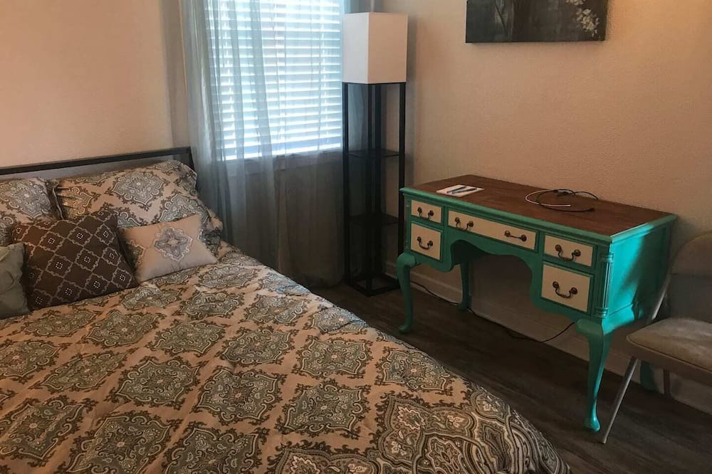Photo of Bedroom in Eureka