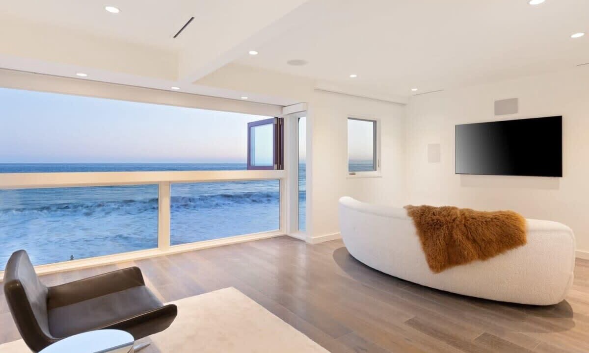 Photo of Others in Eastern Malibu